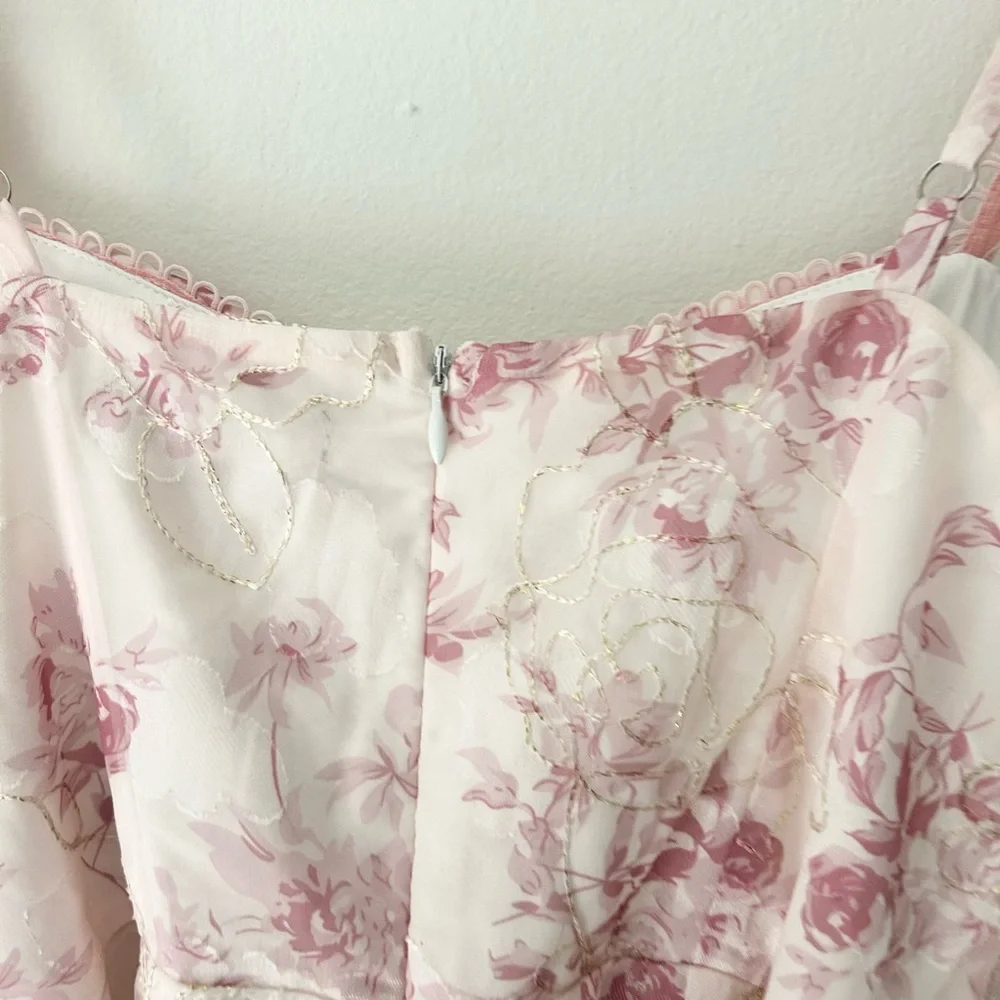 ⭐️ NEW Lulu's XS Ivory Pink Floral Lace-Trim Bustier Romper Corquette - Picture 7 of 12